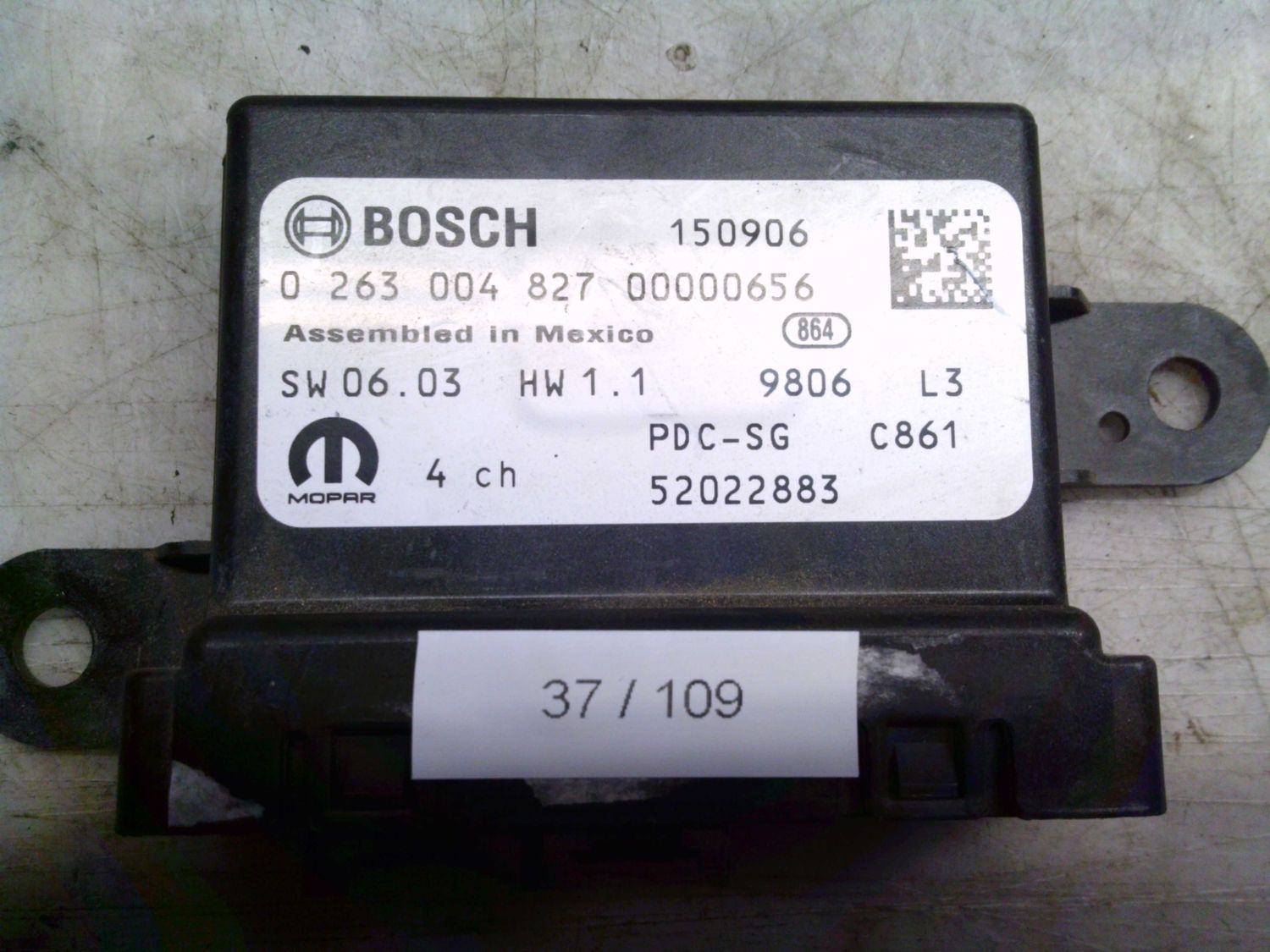 37-109 Centralina sensori parcheggio Bosch 0 263 004 827 0263004827 52022883 PDC-SG SW: 06.03 HW: 1.1 FIAT  500