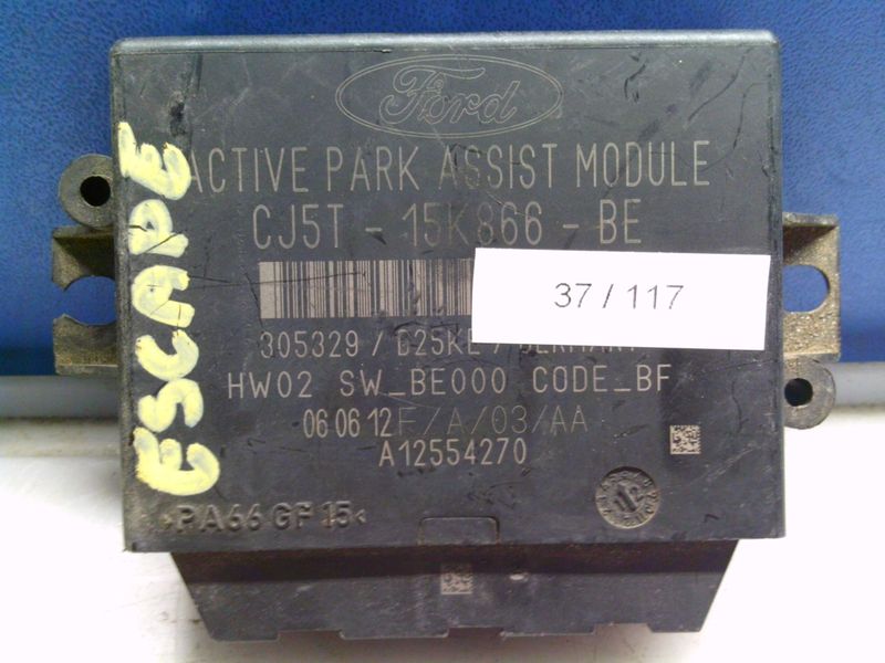 37-117 Centralina sensori parcheggio Ford CJ5T-15K866-BE CJ5T15K866BE HW : 02 SW: BE000 CODE: BF  FORD  C-MAX
