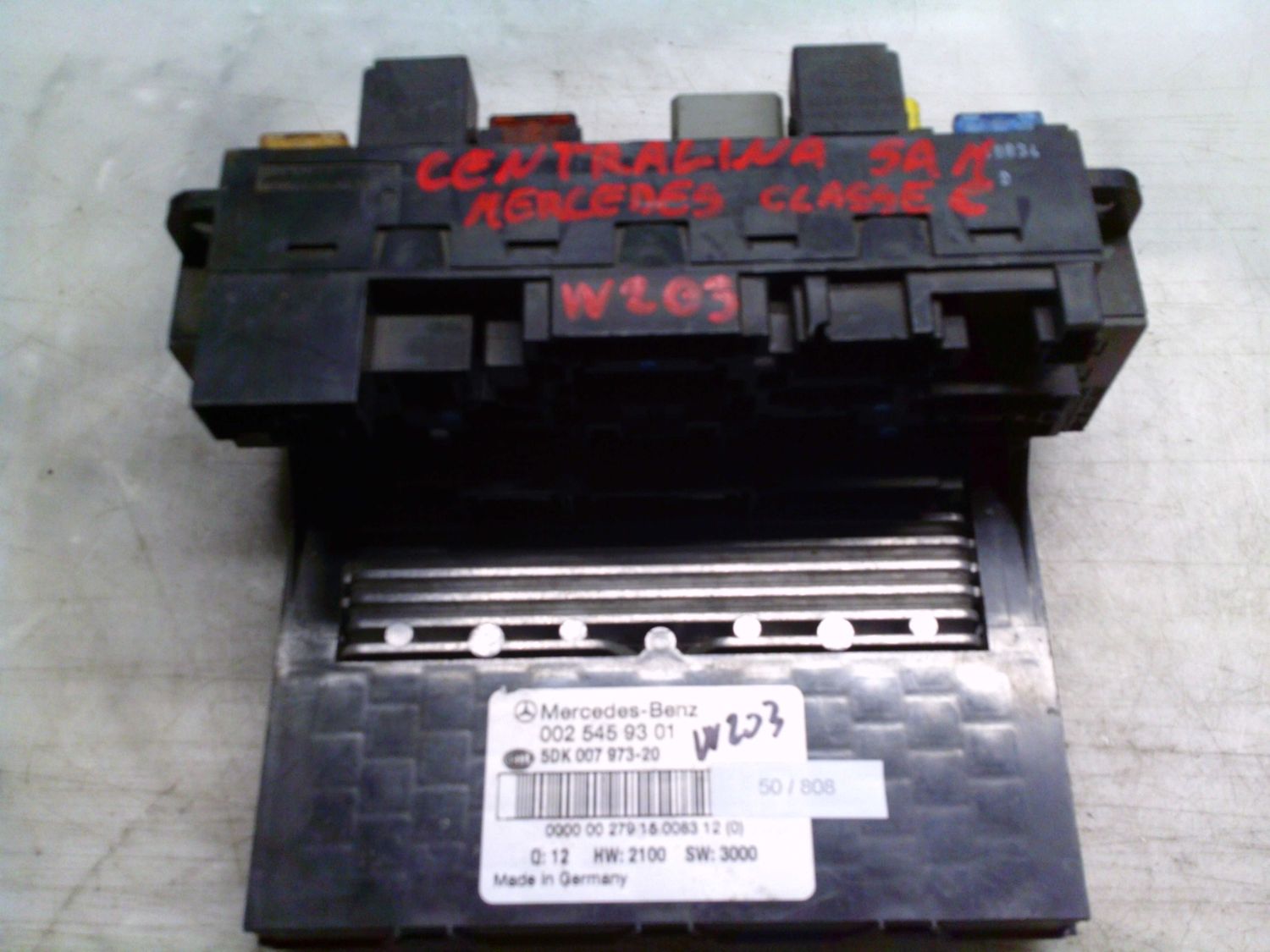 50-808 Body Computer Hella Kg 002 545 93 01 0025459301 5DK 007 973-20 Q:12 HW: 2100 SW: 3000 MERCEDES Diesel Classe C