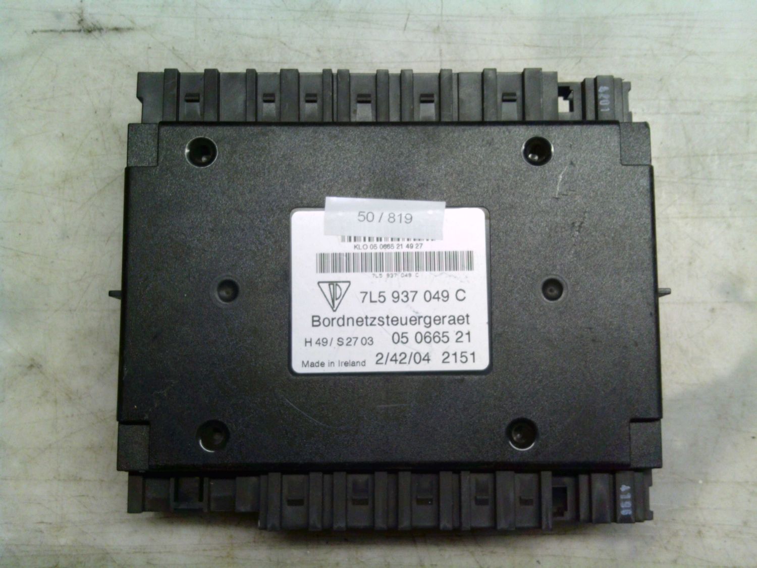 50-819 Body Computer Porsche 7L5 937 049 C 7L5937049C HW: 49 SW: 27 03   PORSCHE Benzina CAYENNE
