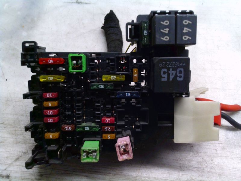 60-440 Scatola Fusibili Volkswagen 5Q0937615C       VOLKSWAGEN Diesel T-ROC