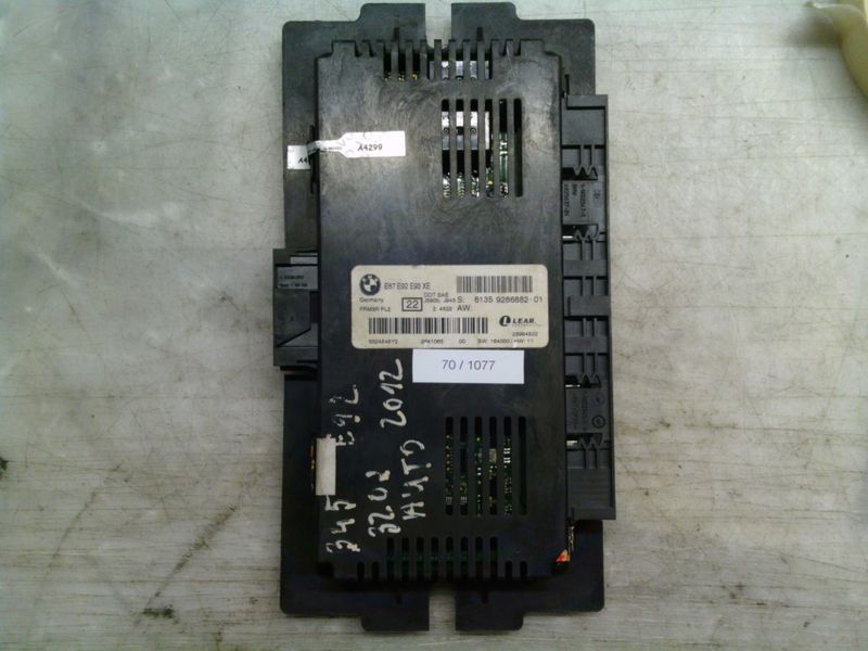 70-1077 Centralina Fari Lear 6135 9286882 01 6135928688201 E87 E92 E93 XE FRM3R PL2 SW:164000 / HW:11  BMW  Serie X