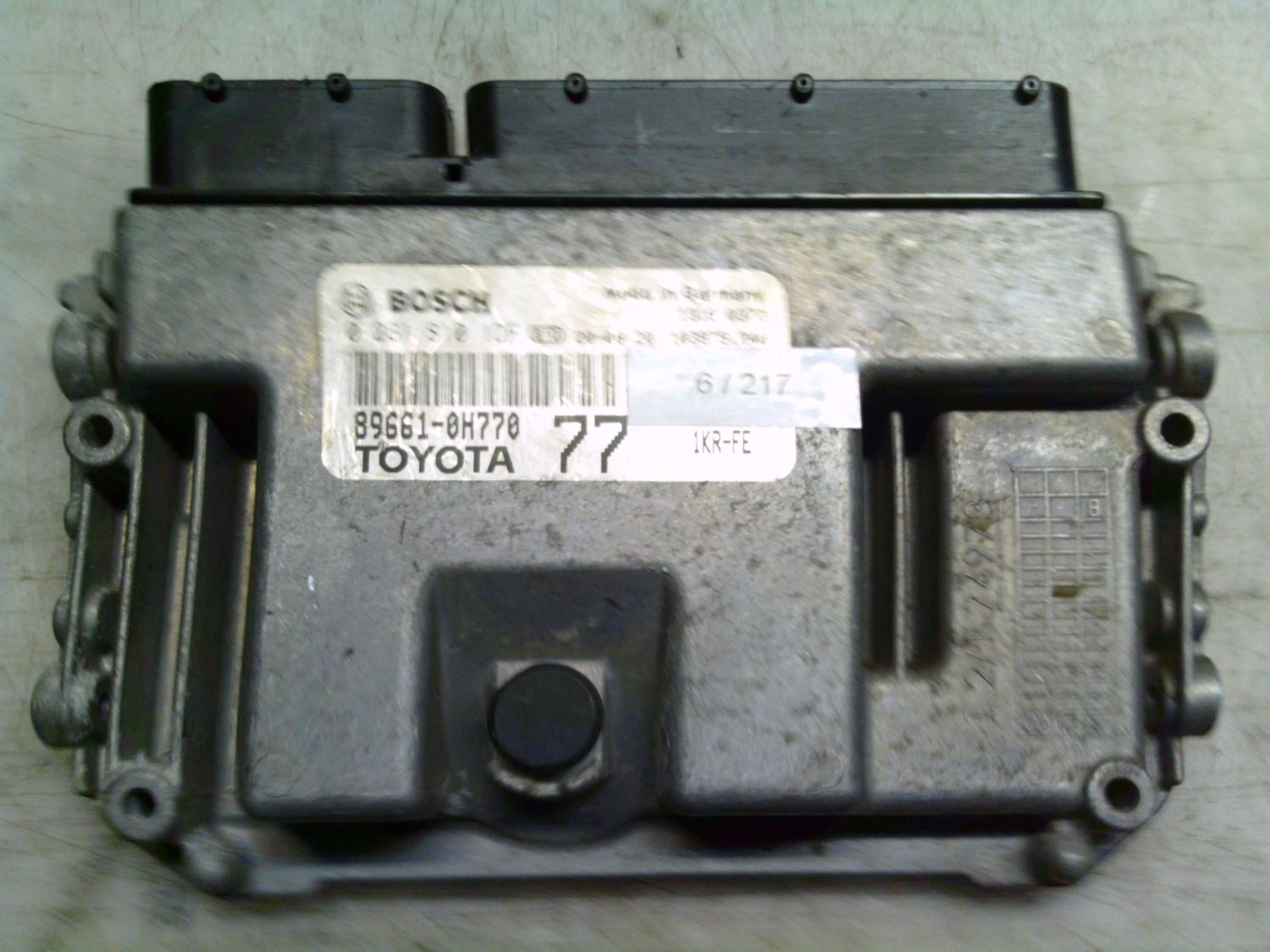 6-217 Centralina Motore Bosch 0 261 S10 1DF 0261S101DF 89661-0H770 1039T51240 77  TOYOTA Elettrica / Benzina AYGO