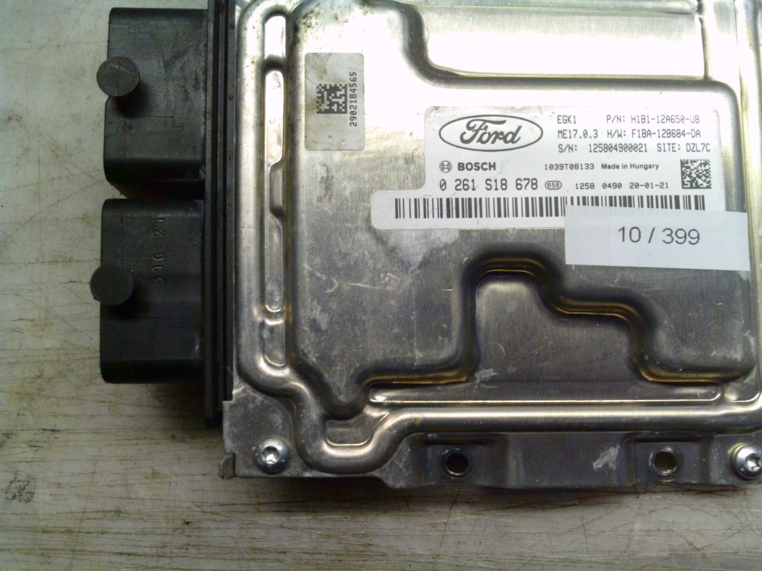 10-399 Centralina Motore Bosch 0 261 S18 678 0261S18678 1039T08133 ME17.0.3 H1B1-12A650-UB F1BA-12B684-DA FORD Benzina Fiesta