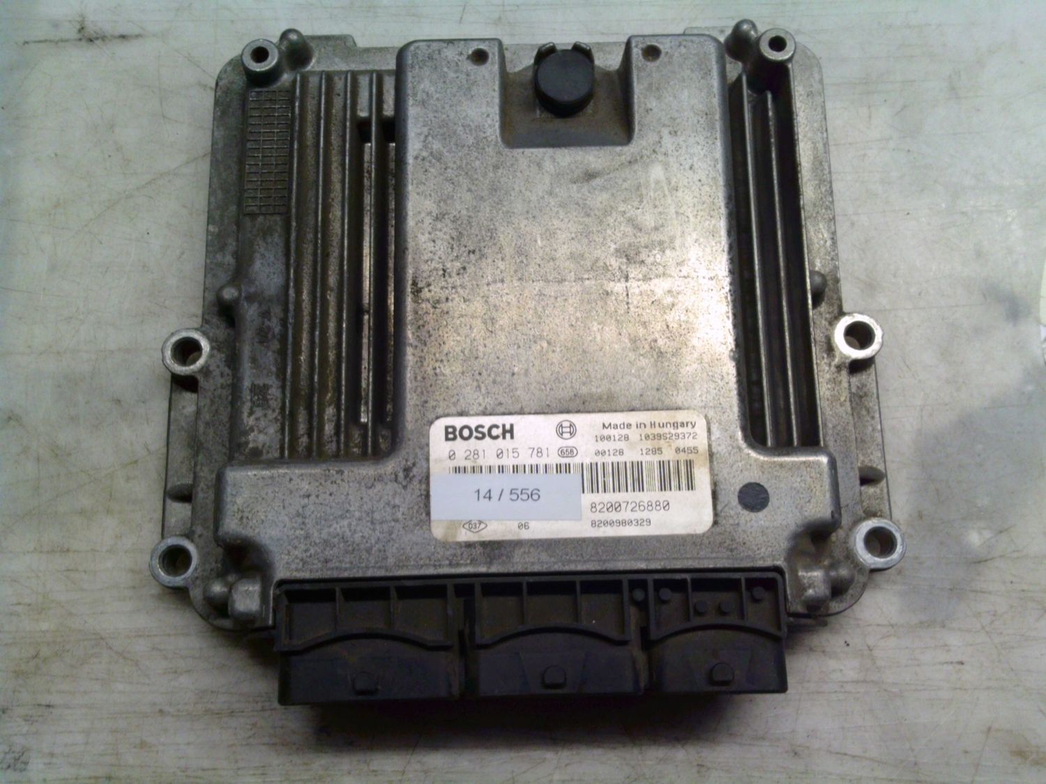 14-556 Centralina Motore Bosch 0 281 015 781 0281015781 8200726880 1039S29372 8200980329  RENAULT Diesel LAGUNA