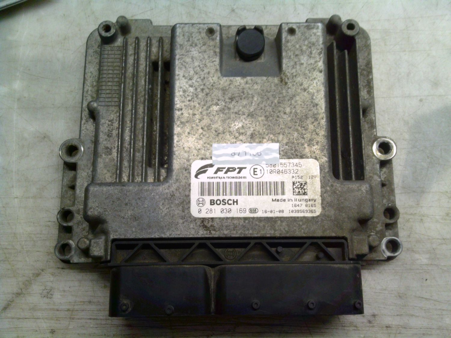 8-1166 Centralina Motore Bosch 0 281 030 169 0281030169 5801557345 1039S69365 10R046332   IVECO Diesel Daily