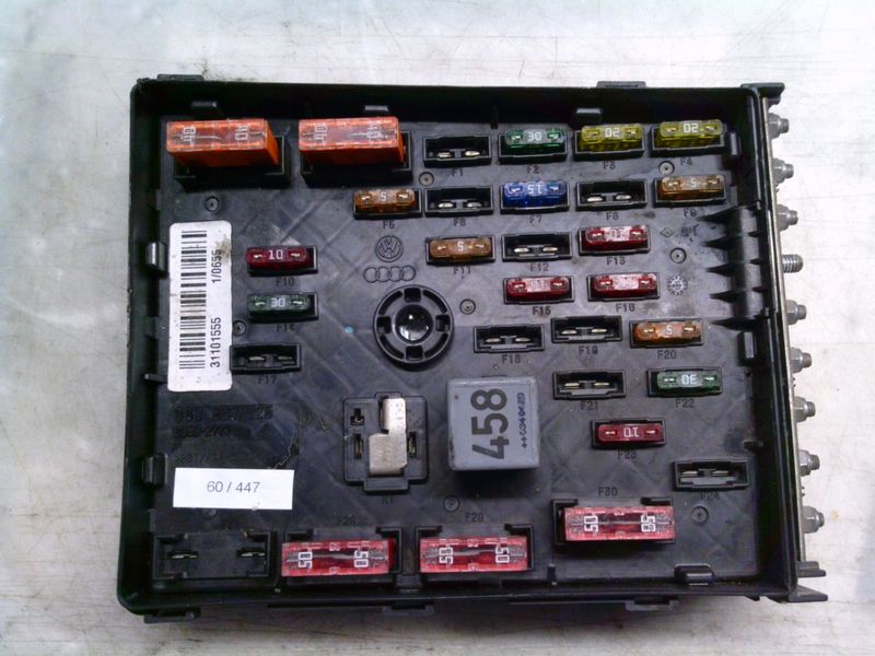 60-447 Scatola Fusibili Volkswagen 3C0 937 125 A 3C0937125A 6359-2777    VOLKSWAGEN  Varie