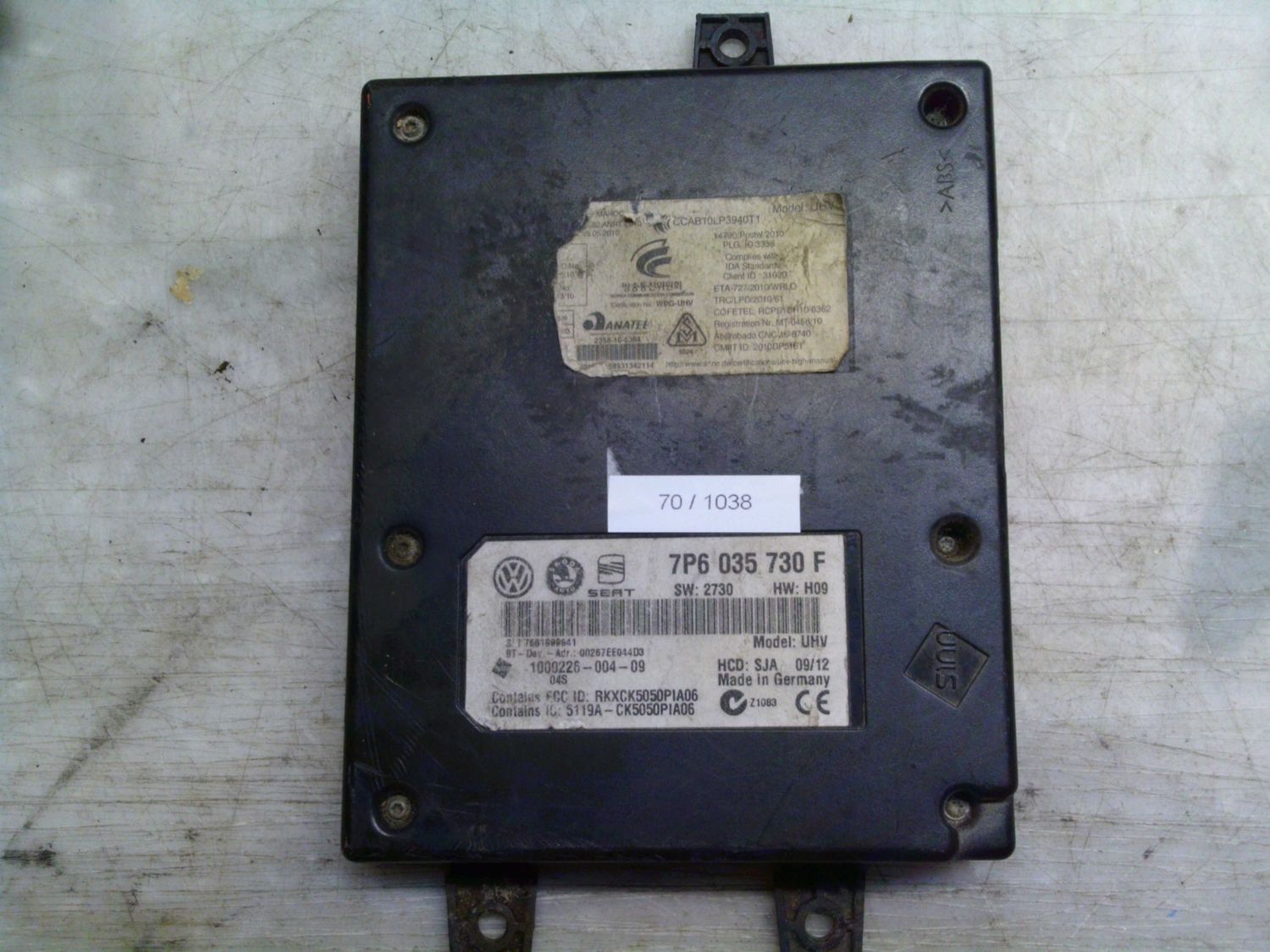 70-1038 Centralina Bluetooth Volkswagen 7P6 035 730F 7P6035730F SW: 2730 HW: H09 1000226-004-09  VOLKSWAGEN  VARIE