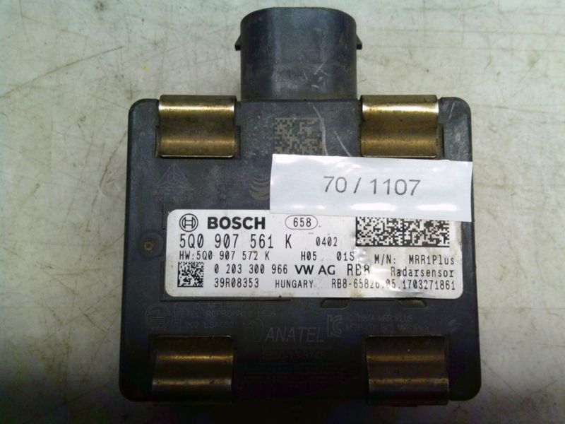 70-1107 Modulo Radarsensor Bosch 0 203 300 966 0203300966 5Q0 907 561 K    VOLKSWAGEN  VARIE