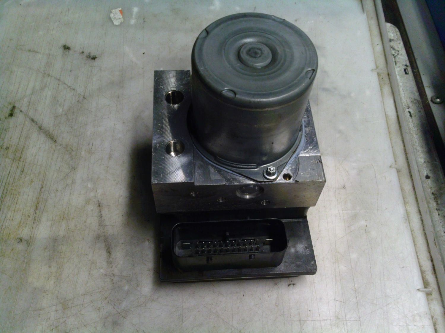 90-1578 Pompa ABS Bosch 0 265 236 157 0265236157 3451 6768550-01 0 265 951 101 3451 6798989-01  Bmw  X 1