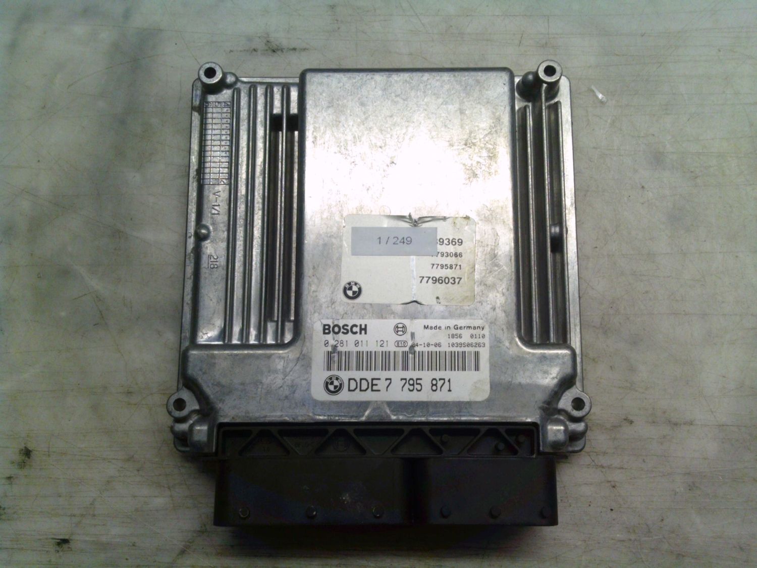 1-249 Centralina Motore Bosch 0 281 011 121 0281011121 7 794 627 1039S04405 Bmw Diesel Serie X 1-249 Centralina Motore Bosch 0 281 011 121 0281011121 7 794 627 1039S04405 Bmw Diesel Serie X