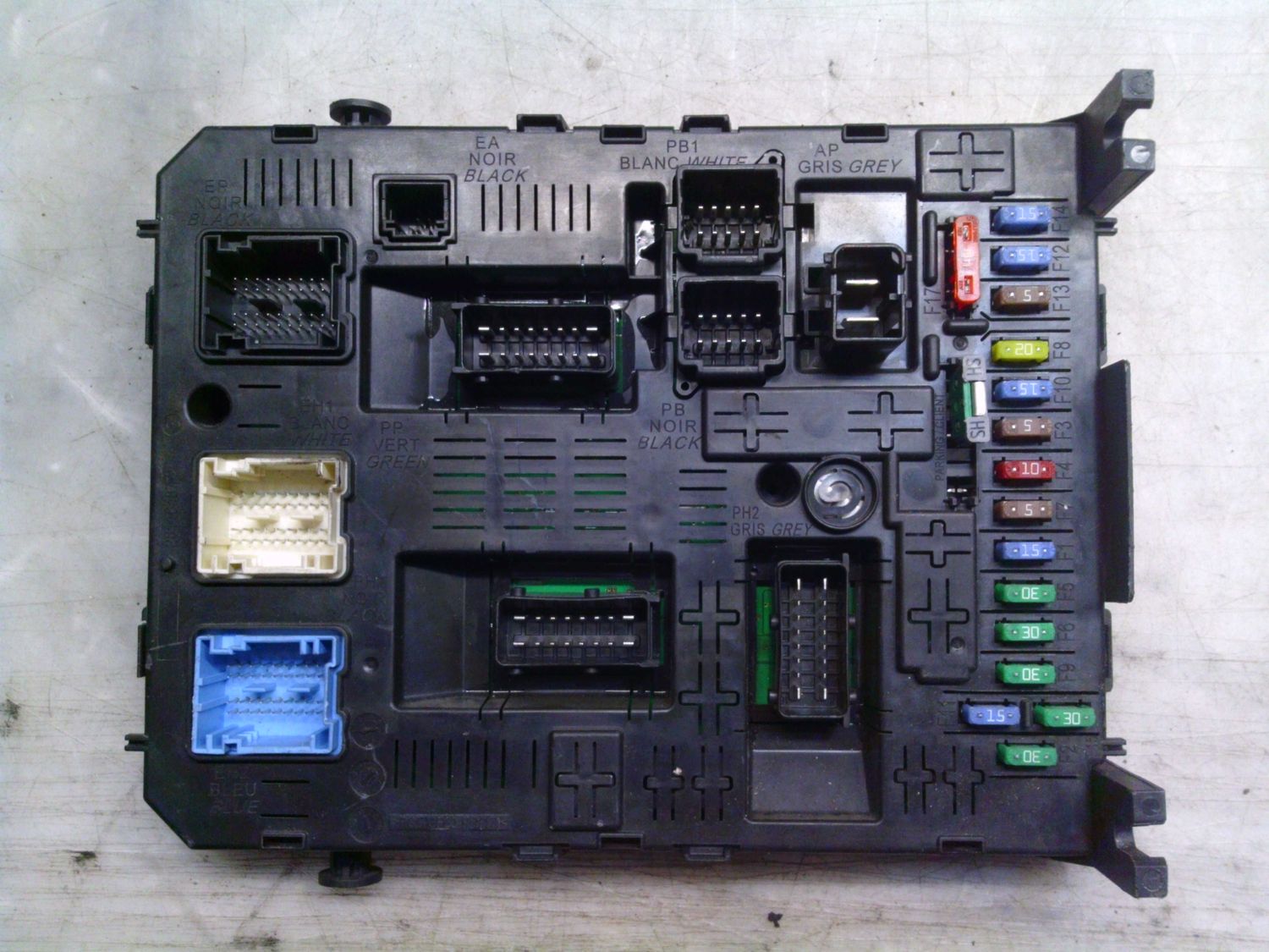 50-849 Body Computer Johnson Controls 96 784 771 80 01 967847718001 BSI04EV K04-00 301112 BOOT 2097777-1 HARD 230346101 Citroen / Peugeot Varie 50-849 Body Computer Johnson Controls 96 784 771 80 01 967847718001 BSI04EV K04-00 301112 BOOT 2097777-1 HARD 230346101 Citroen / Peugeot Varie