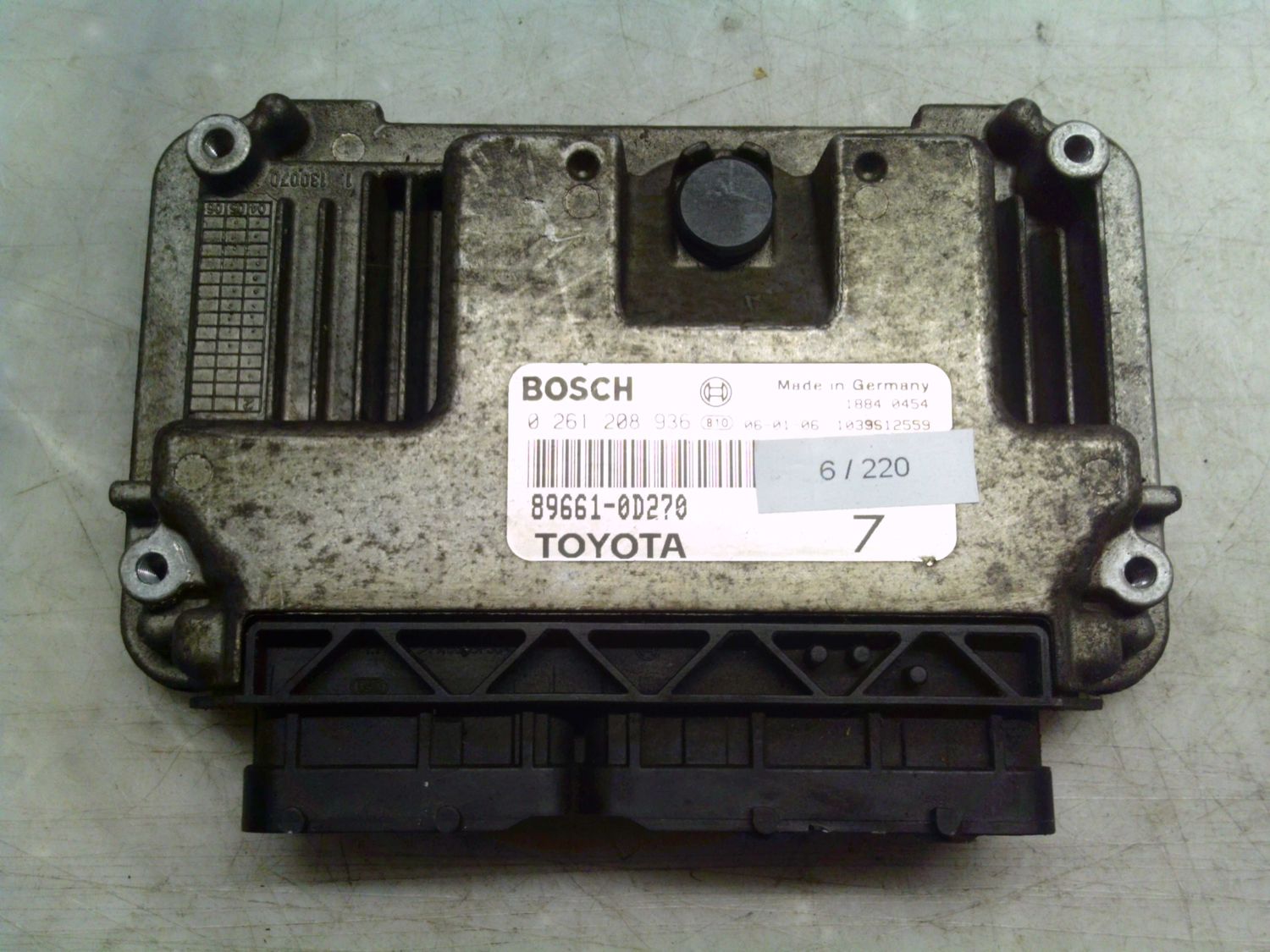 6-220 Centralina Motore Bosch 0 261 208 936 0261208936 89661-0D270 1039S12559 7  Toyota Benzina Yaris