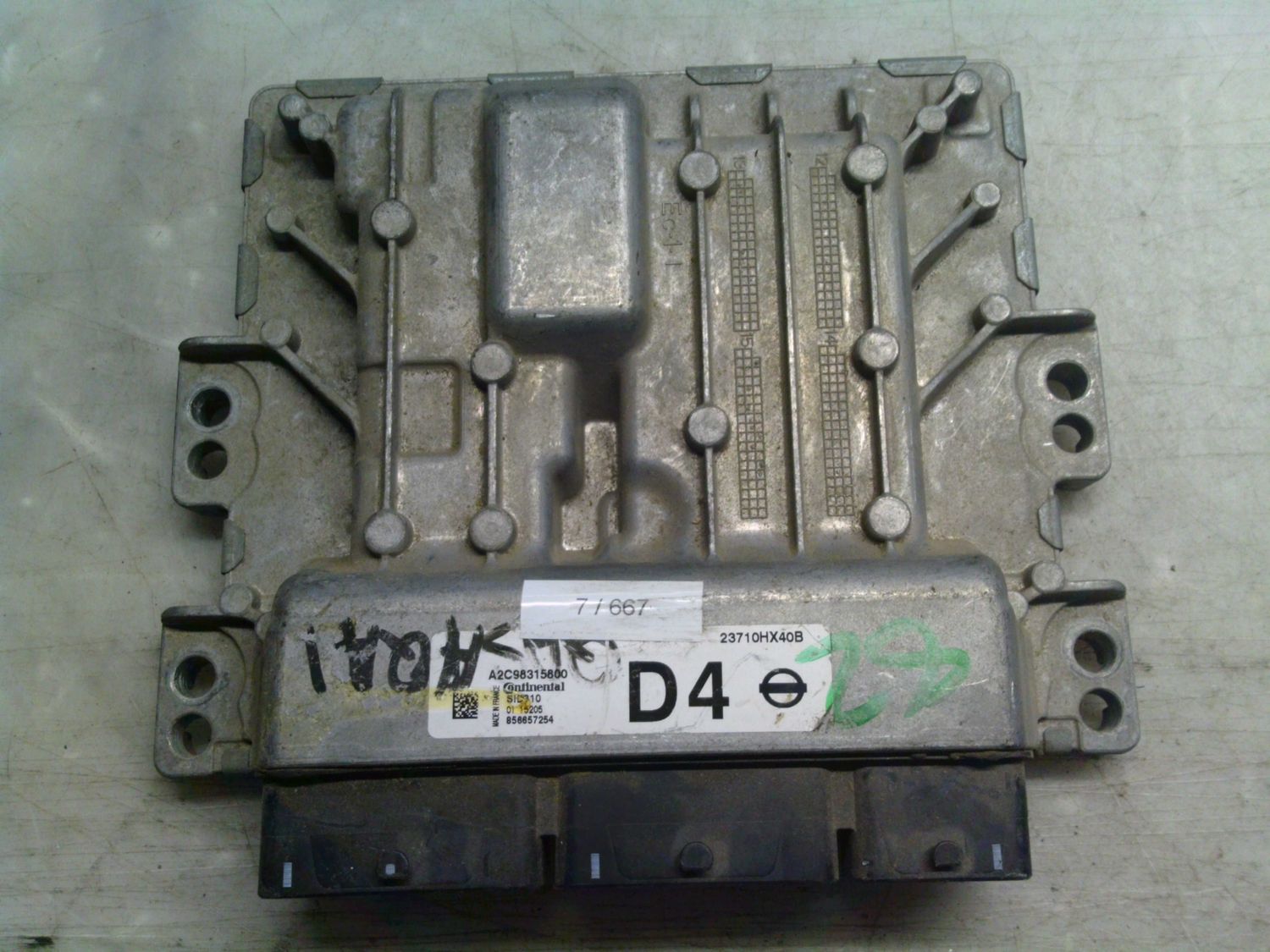 7-667 Centralina Motore Continental 23710HX40B   A2C98315800 D 4 SID 310  Nissan Diesel Qashqai
