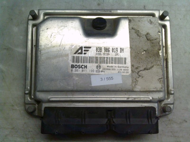 3-555 Centralina Motore Bosch 0 281 011 199 0281011199 038 906 019 BH 1039S01355 EDC15P+  Seat Diesel Varie