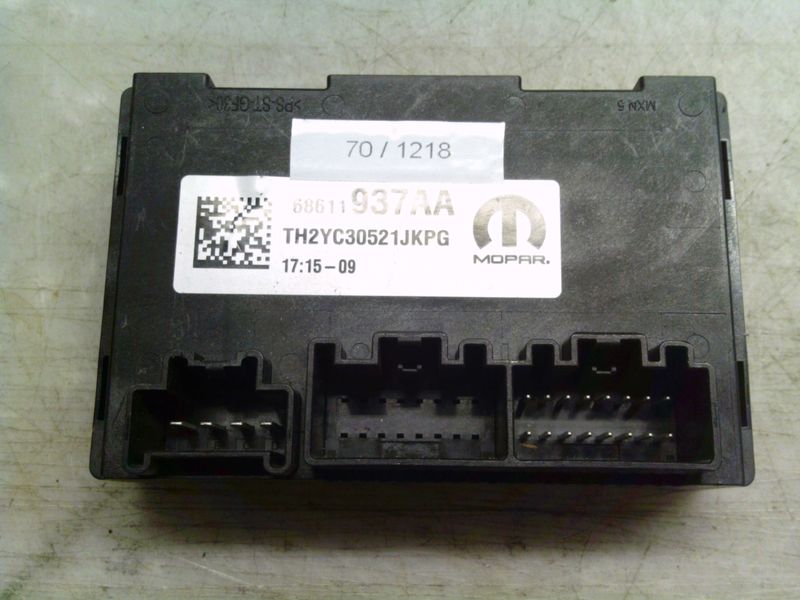 70-1218 Centralina Porte Mopar 68611937AA        Jeep Elettrica / Benzina Wrangler