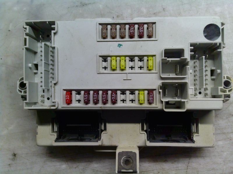 50-864 Body Computer Magneti Marelli 51953894   BCM 330I.03    Fiat Diesel 500