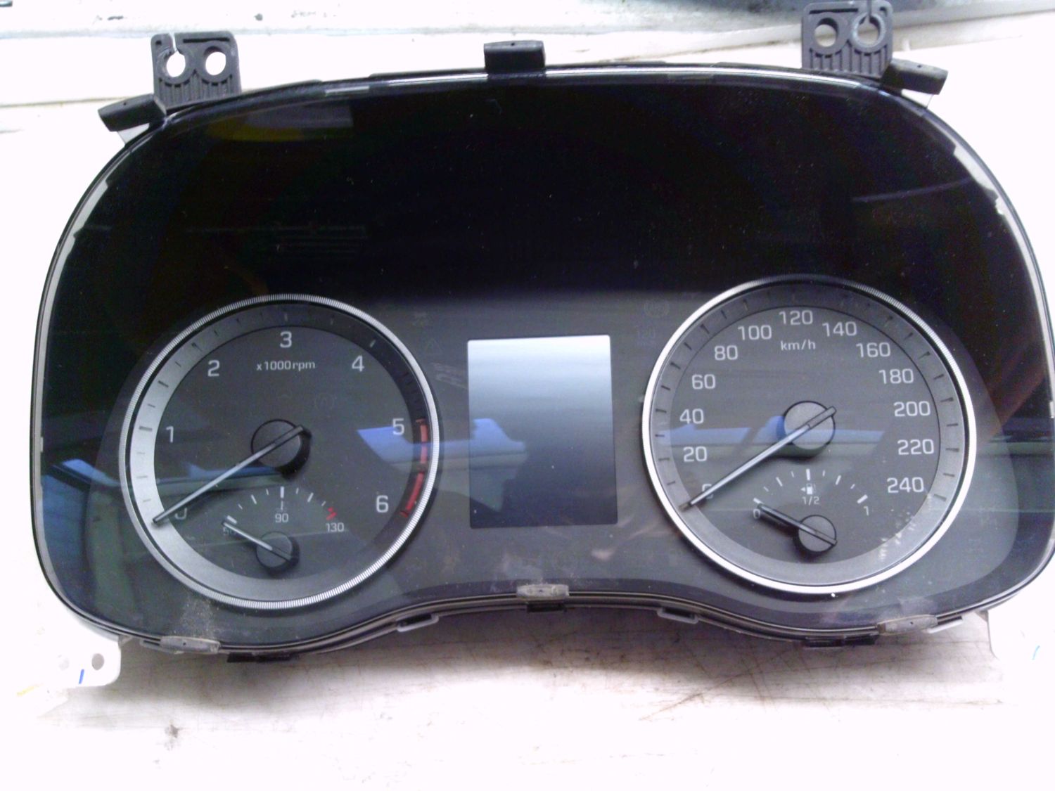 40-910 Quadro Strumenti / Contachilometri Continental 94023-D7DT0 94023D7DT0 SW: 1.01 HW: 01   Hyundai Diesel Tucson