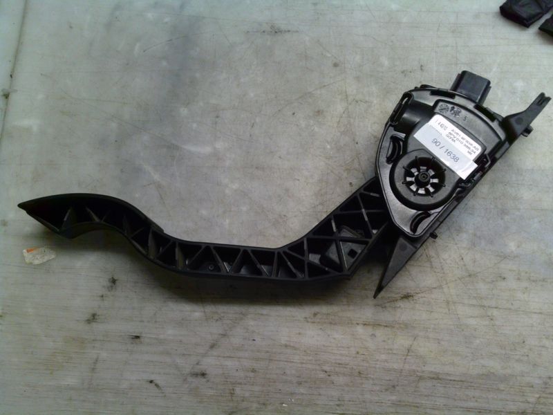 90-1638 Pedale Acceleratore Fomoco AV61-9F836-AB AV619F836AB 6PV01036834    Ford Diesel C-Max
