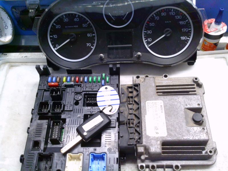 95-414 Kit Motore Citroen / Peugeot 0 281 030 546 0281030546 98 078 859 80 967847718001   BSI04EV K04-00 9801642080 EDC17C10 Citroen Diesel Jumpy
