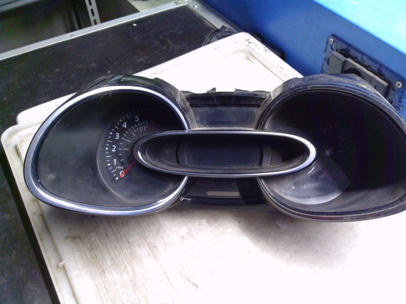 40-932 Quadro Strumenti / Contachilometri Visteon 24810 3129R 248103129R VPGRRF-10849-ED SW 20.04   Renault Diesel Captur