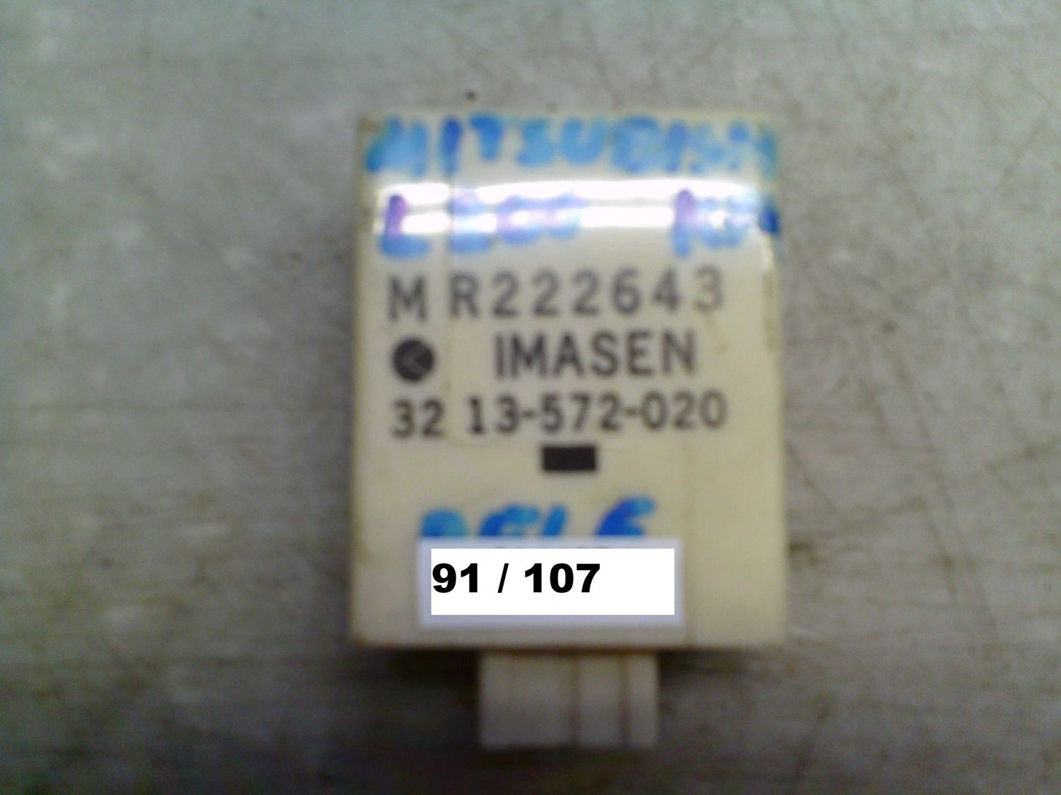 91-107 Rele' Multifunzione Mitsubishi MR222643 32 13-572-020 Mitsubishi L200 91-107 Rele' Multifunzione Mitsubishi MR222643 32 13-572-020 Mitsubishi L200