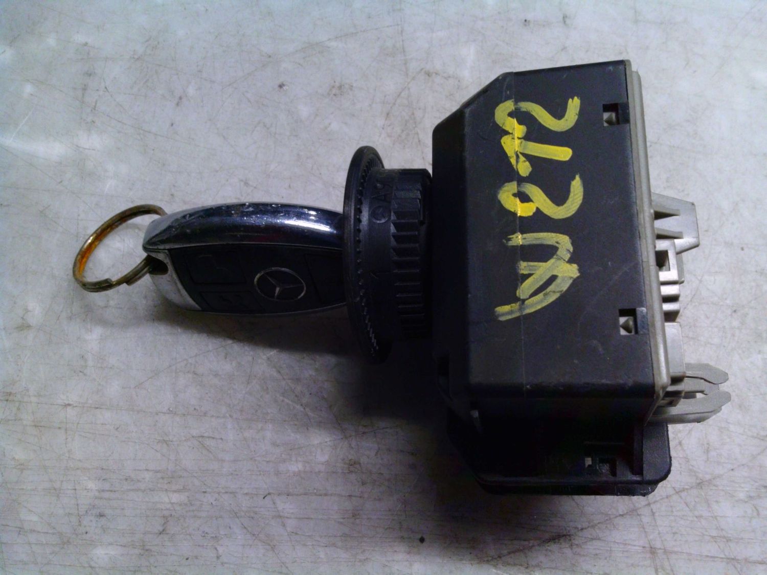 300-371 Blocchetto Accensione Mercedes A 218 905 47 01 A2189054701 FBS4 Q02 Mercedes Classe E 300-371 Blocchetto Accensione Mercedes A 218 905 47 01 A2189054701 FBS4 Q02 Mercedes Classe E