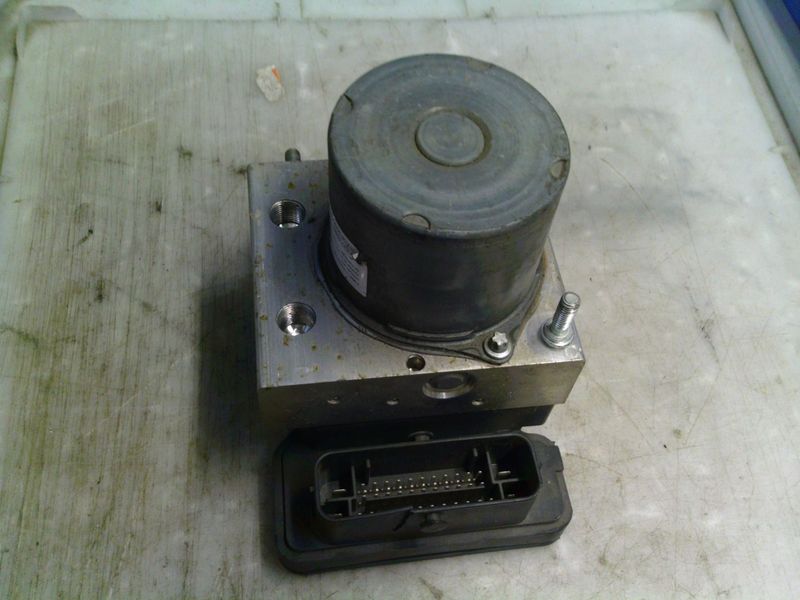 90-1668 Pompa ABS Bosch 9822373680   3648036 0 265 258 361 0 265 956 240  Citroen  C 3