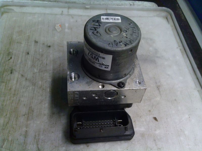 90-1672 Pompa ABS Mando 58920-1W570 589201W570 W57 BE6003G943 KVBA  Kia  Rio