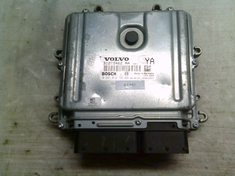 4-146 Centralina Motore Bosch 0 281 012 765 0281012765 31272462 AA 1039S18372 YA  Volvo Diesel Varie