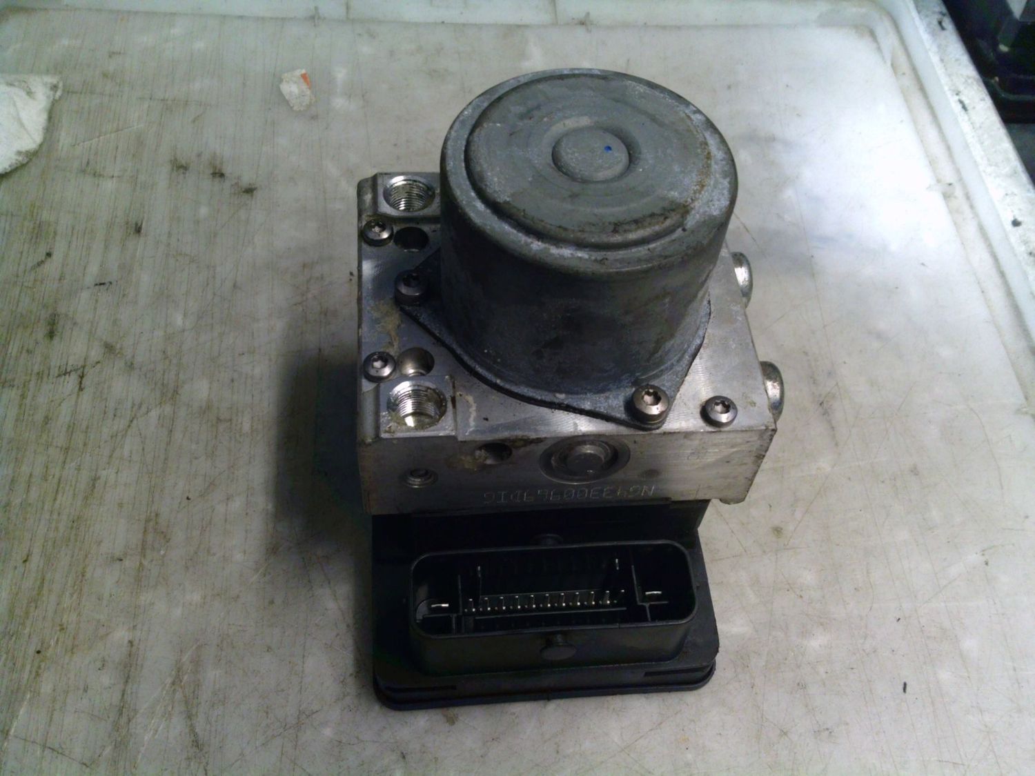 90-537 Pompa ABS Trw 52003820 18552013 18551814-C Fiat 500 90-537 Pompa ABS Trw 52003820 18552013 18551814-C Fiat 500