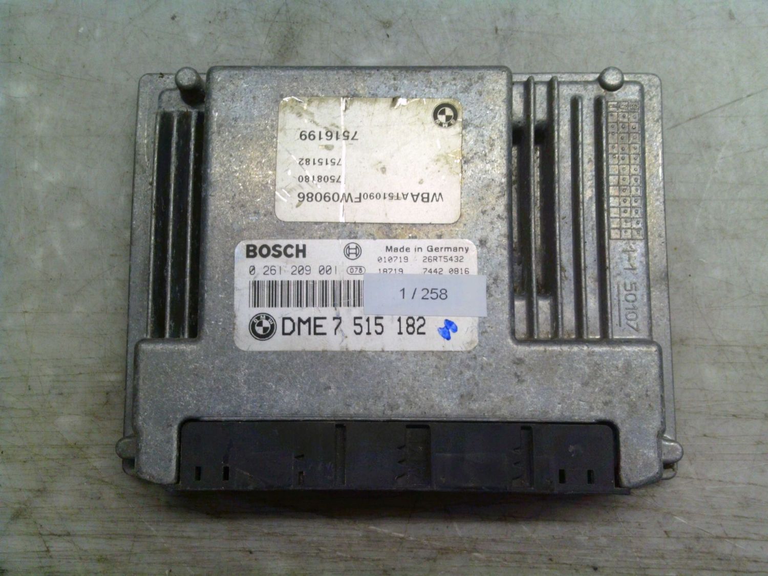 1-258 Centralina Motore Bosch 0 261 209 001 0261209001 7 515 182 26RT5432 Bmw Benzina Serie 3 1-258 Centralina Motore Bosch 0 261 209 001 0261209001 7 515 182 26RT5432 Bmw Benzina Serie 3
