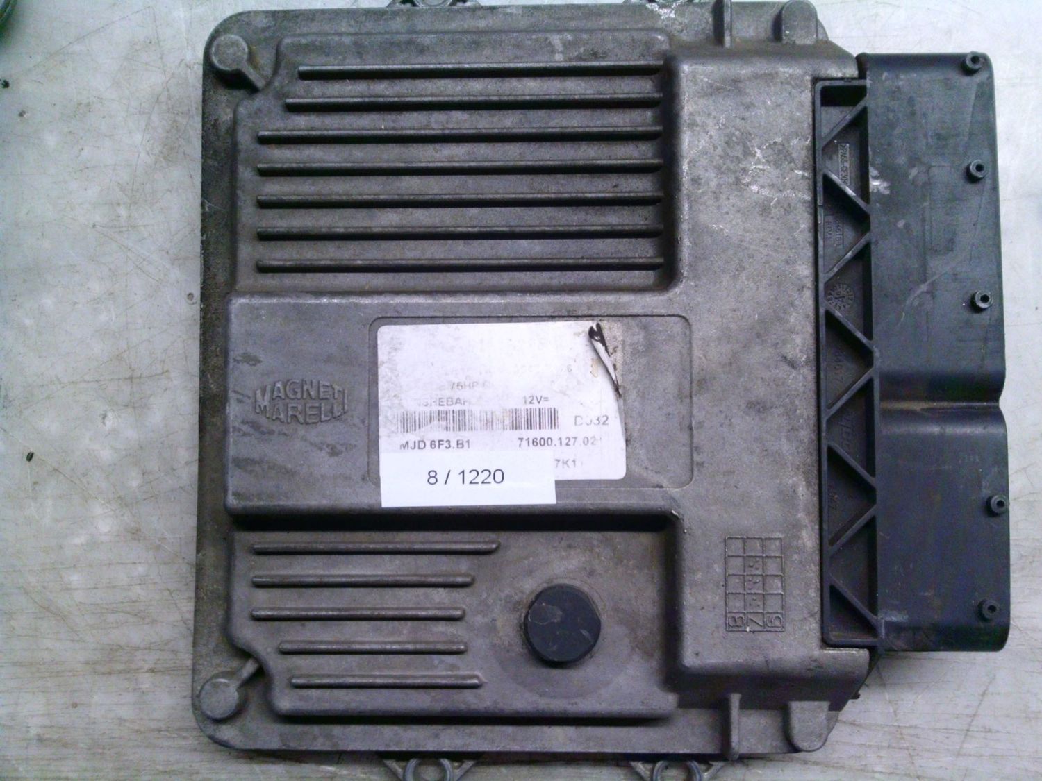 8-1220 Centralina Motore Magneti Marelli 51818295 MJD 6F3.B1 500 SDE 75HP DPF 71600.127.02 HW04P/3542-B176 Fiat Diesel 500 8-1220 Centralina Motore Magneti Marelli 51818295 MJD 6F3.B1 500 SDE 75HP DPF 71600.127.02 HW04P/3542-B176 Fiat Diesel 500