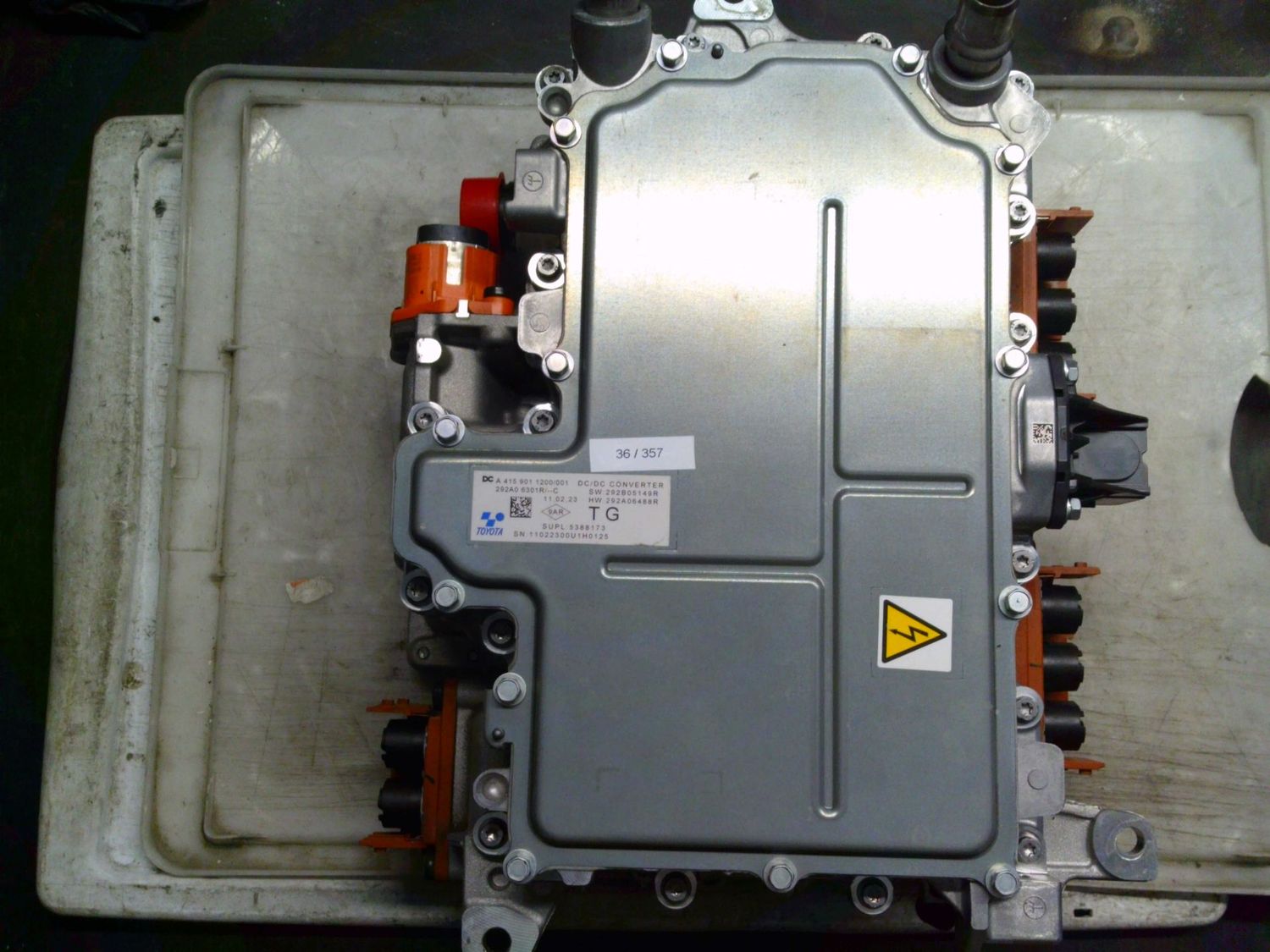 36-357 Convertitore Di Tensione Toyota A 415 901 1200/001 A4159011200001 5388173 292A0 6301R SW: 202B05149R HW: 292A06488R Renault Elettrica / Benzina Varie 36-357 Convertitore Di Tensione Toyota A 415 901 1200/001 A4159011200001 5388173 292A0 6301R SW: 202B05149R HW: 292A06488R Renault Elettrica / Benzina Varie