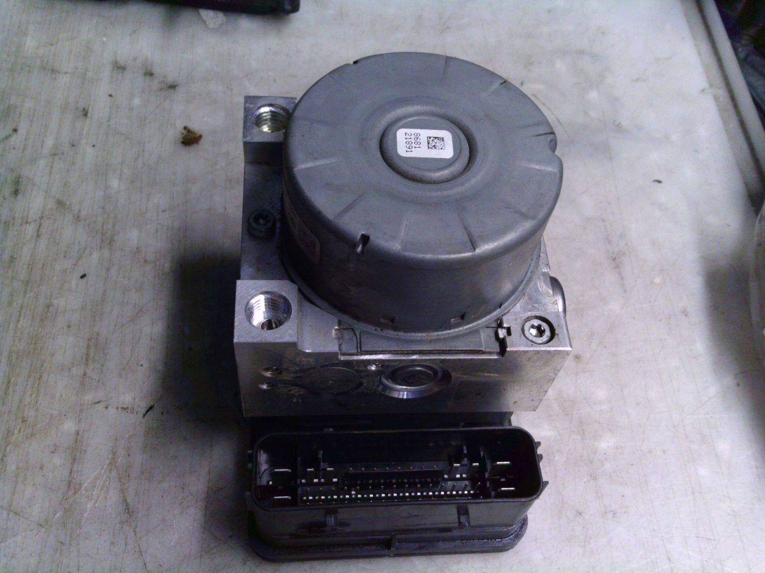 90-1690 Pompa ABS Ford GV61-2C405-CM GV612C405CM 10.0220-1606.4 GV61-2C219-DM 10.0918-0127.3  Ford  Kuga
