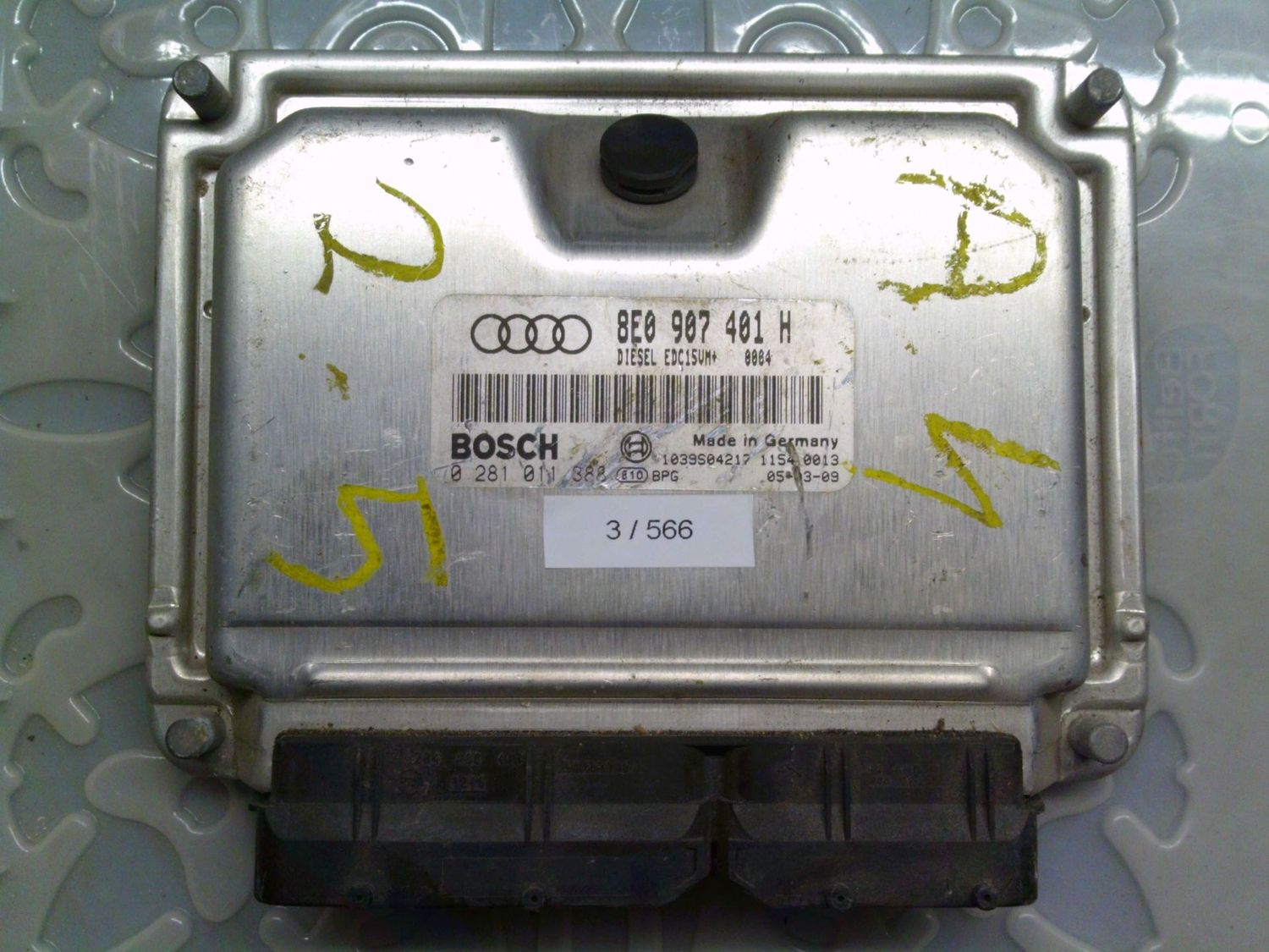 3-566 Centralina Motore Bosch 0 281 011 388 0281011388 8E0 907 401 H 1039S04217 Audi Diesel A 4 3-566 Centralina Motore Bosch 0 281 011 388 0281011388 8E0 907 401 H 1039S04217 Audi Diesel A 4