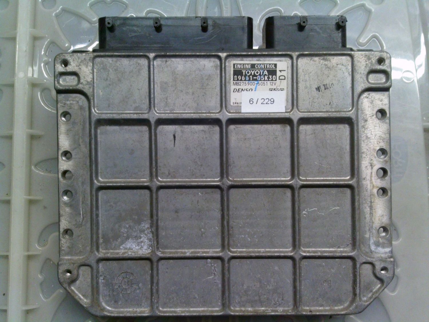 6-229 Centralina Motore Denso 89661-05K30 8966105K30 MB275900-5051 D1 Toyota Diesel Avensis 6-229 Centralina Motore Denso 89661-05K30 8966105K30 MB275900-5051 D1 Toyota Diesel Avensis
