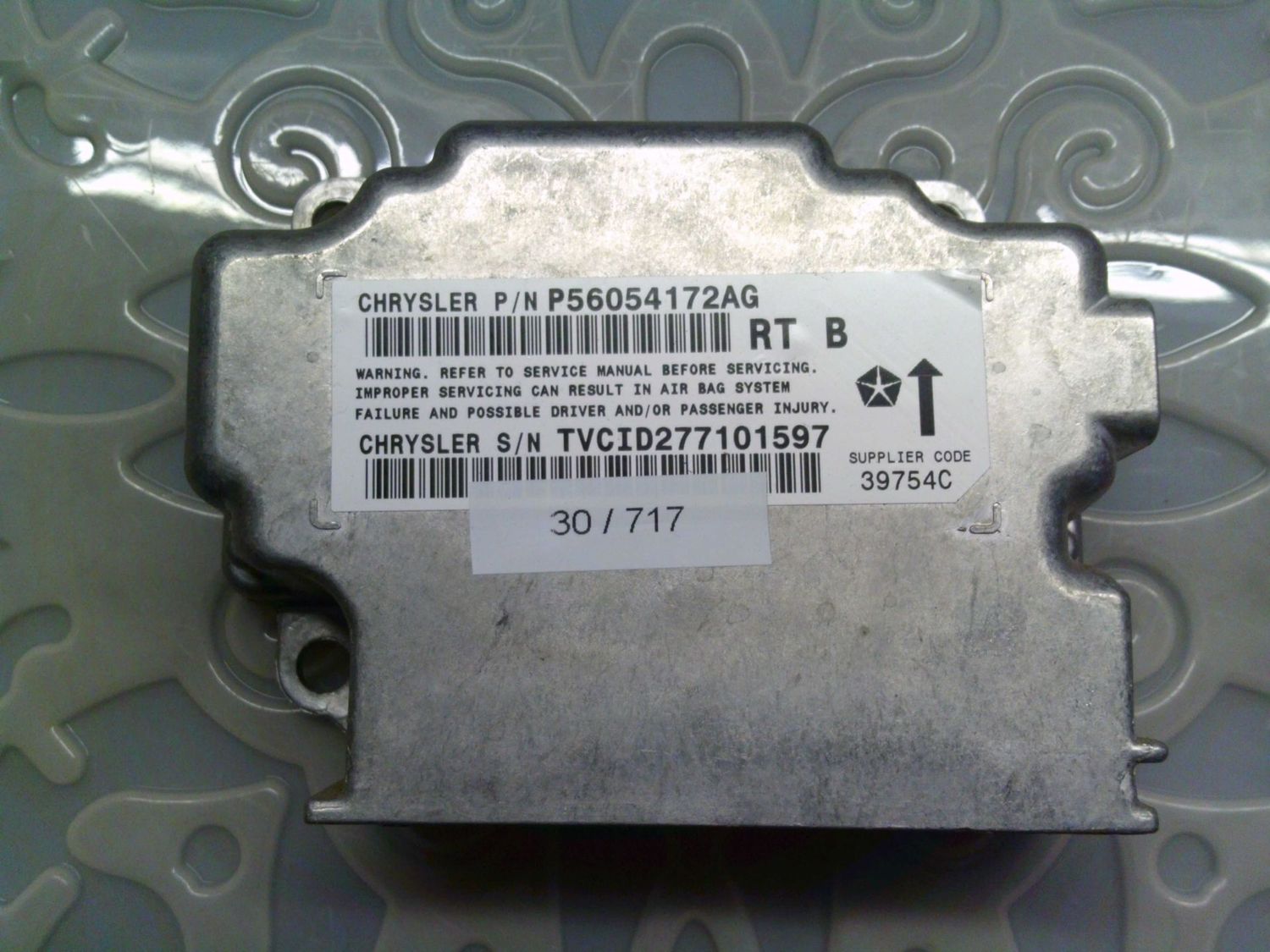 30-717 Centralina Airbag Chrysler P56054172AG 39754C Chrysler Voyager 30-717 Centralina Airbag Chrysler P56054172AG 39754C Chrysler Voyager