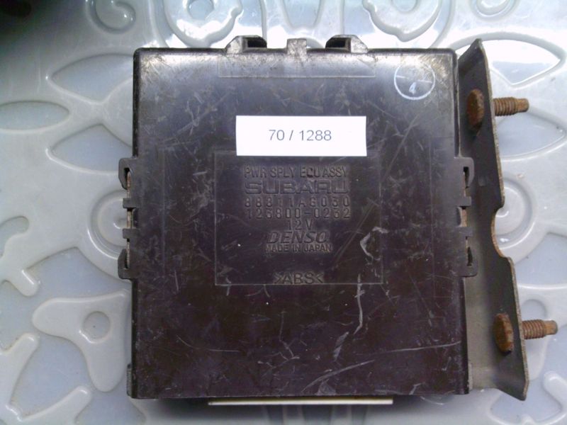 70-1288 Modulo di Controllo Denso 88811AG030   125800-0232    Subaru  Legacy