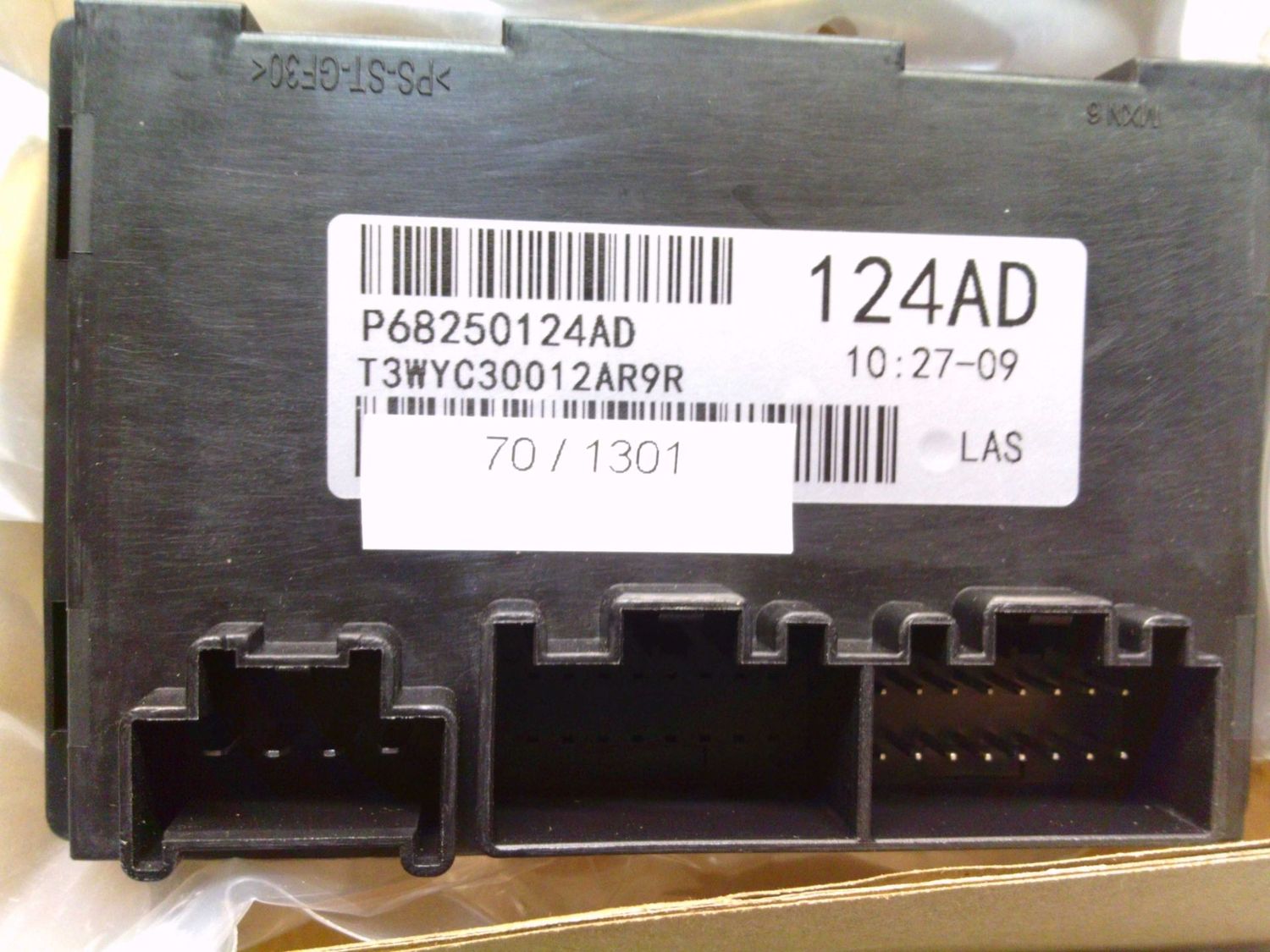 70-1301 Modulo di controllo del ripartitore di coppia Mopar P68250124AD   124AD PRODOTTO  NUOVO   Jeep Elettrica / Benzina Grand Cherokee