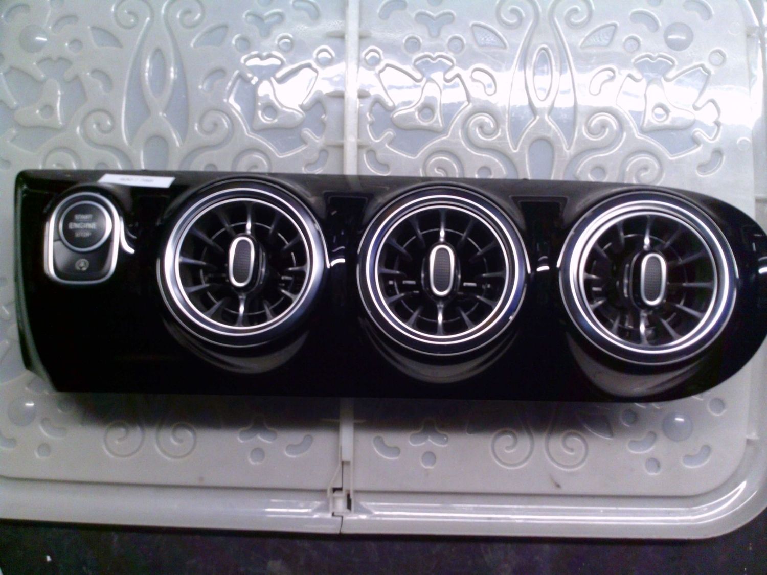 400-788 Bocchette Aria Mercedes A1776809800   A1779051001    Mercedes  Classe A