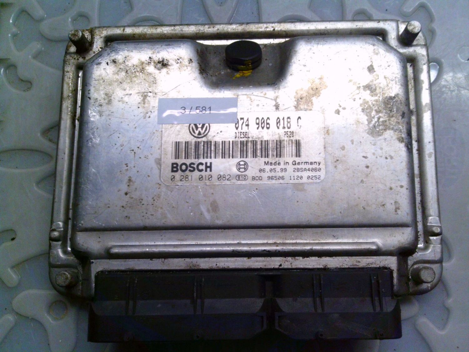 3-581 Centralina Motore Bosch 0 281 010 082 0281010082 074 906 018 C 28SA4060 Audi Diesel A 6 3-581 Centralina Motore Bosch 0 281 010 082 0281010082 074 906 018 C 28SA4060 Audi Diesel A 6
