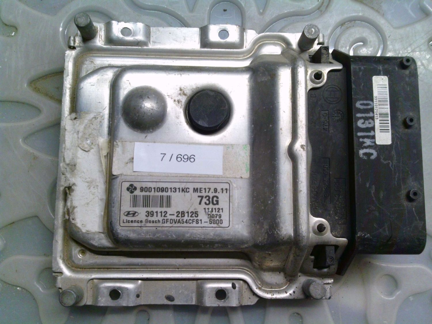 7-696 Centralina Motore Bosch 39112-2B125 391122B125 9001090131KC GFDVA54CFS1 M17.9.11 Hyundai Benzina I 30 7-696 Centralina Motore Bosch 39112-2B125 391122B125 9001090131KC GFDVA54CFS1 M17.9.11 Hyundai Benzina I 30