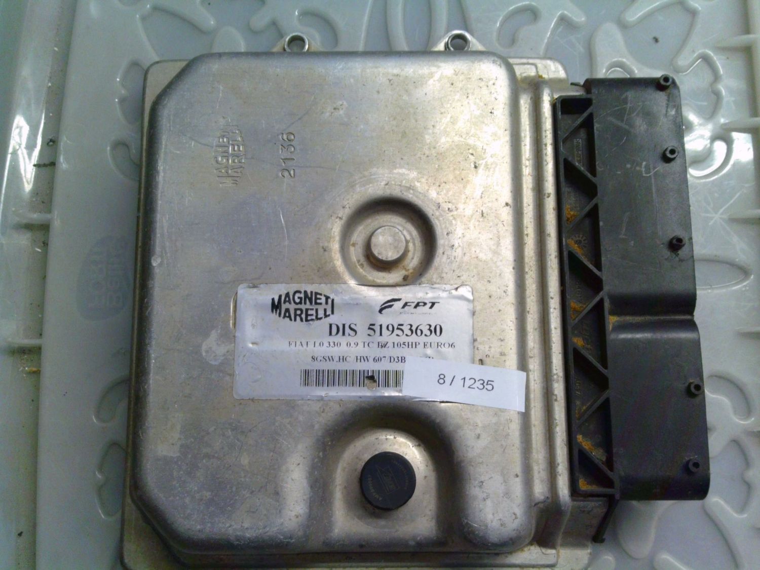 8-1235 Centralina Motore Magneti Marelli 51953630 8GSW.HC FIAT LO 330 0.9 TC BZ 105HP EURO6 HW607/D3B1-FS6P Fiat Benzina 500 8-1235 Centralina Motore Magneti Marelli 51953630 8GSW.HC FIAT LO 330 0.9 TC BZ 105HP EURO6 HW607/D3B1-FS6P Fiat Benzina 500
