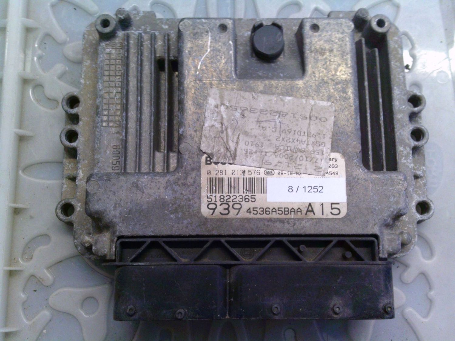 8-1252 Centralina Motore Bosch 0 281 013 576 0281013576 51822365 1039S24549 939 4536A5BAA A15 Alfa Romeo Diesel 159 8-1252 Centralina Motore Bosch 0 281 013 576 0281013576 51822365 1039S24549 939 4536A5BAA A15 Alfa Romeo Diesel 159