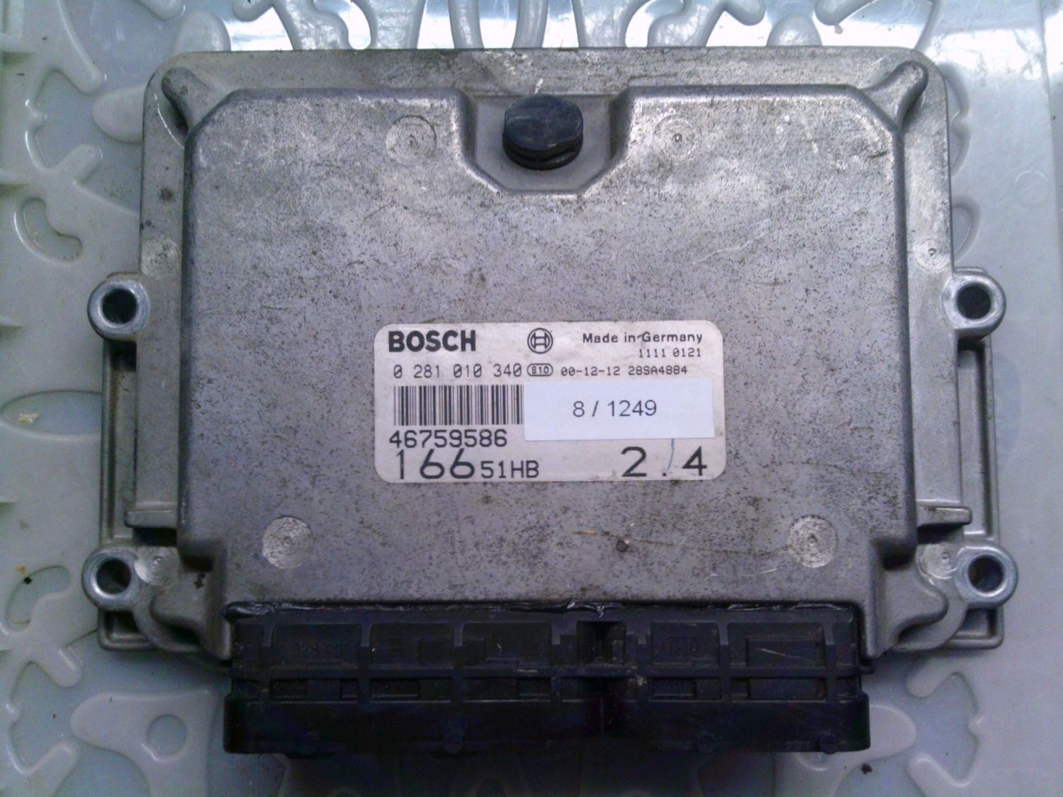 8-1249 Centralina Motore Bosch 0 281 010 340 0281010340 46759586 28SA4884 16651HB Alfa Romeo Diesel 166 8-1249 Centralina Motore Bosch 0 281 010 340 0281010340 46759586 28SA4884 16651HB Alfa Romeo Diesel 166