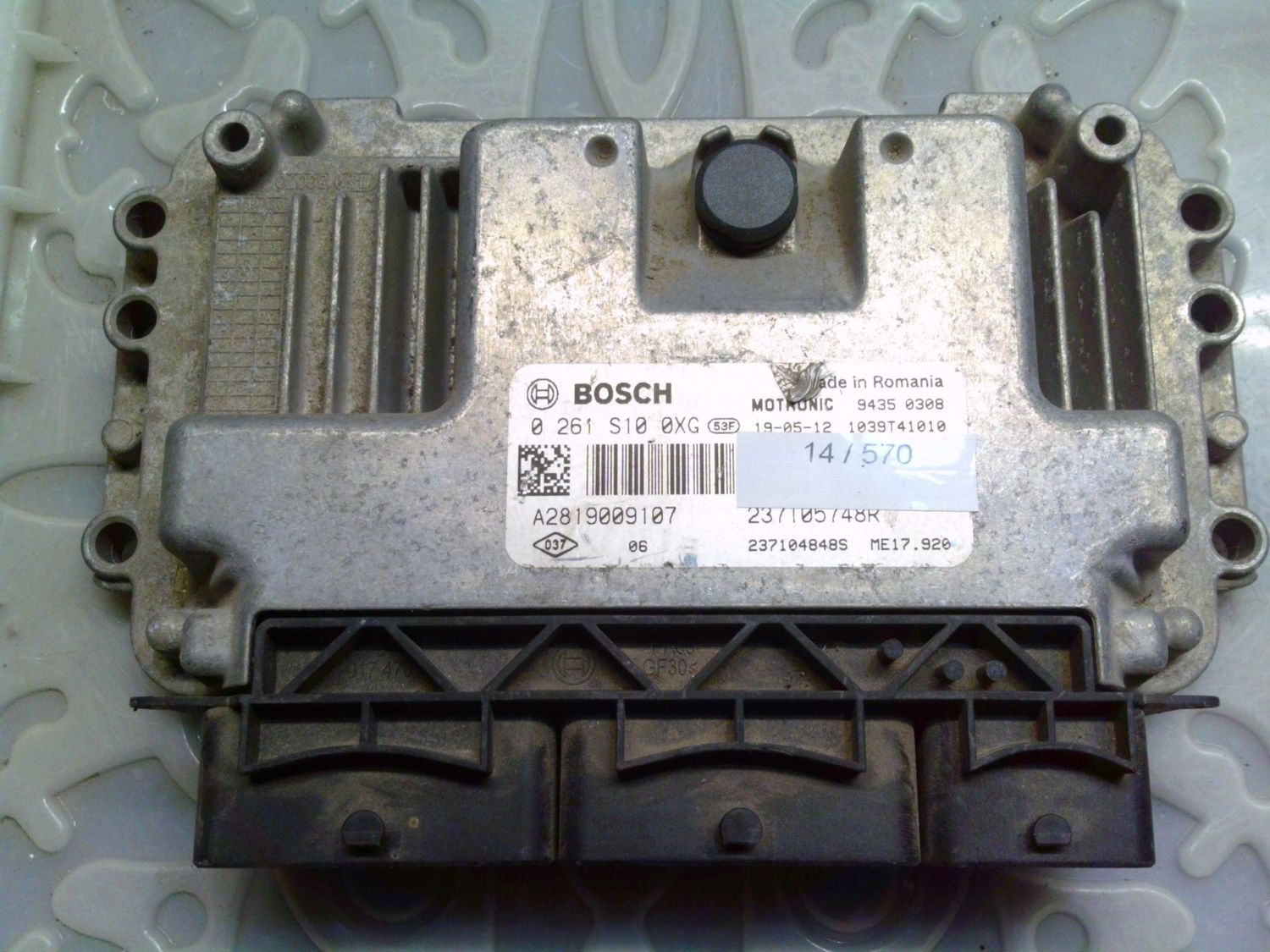 14-570 Centralina Motore Bosch 0 261 S10 0XG 0261S100XG 237105748R 1039T41010 A2819009107 ME17.920 Renault Benzina Twingo 14-570 Centralina Motore Bosch 0 261 S10 0XG 0261S100XG 237105748R 1039T41010 A2819009107 ME17.920 Renault Benzina Twingo