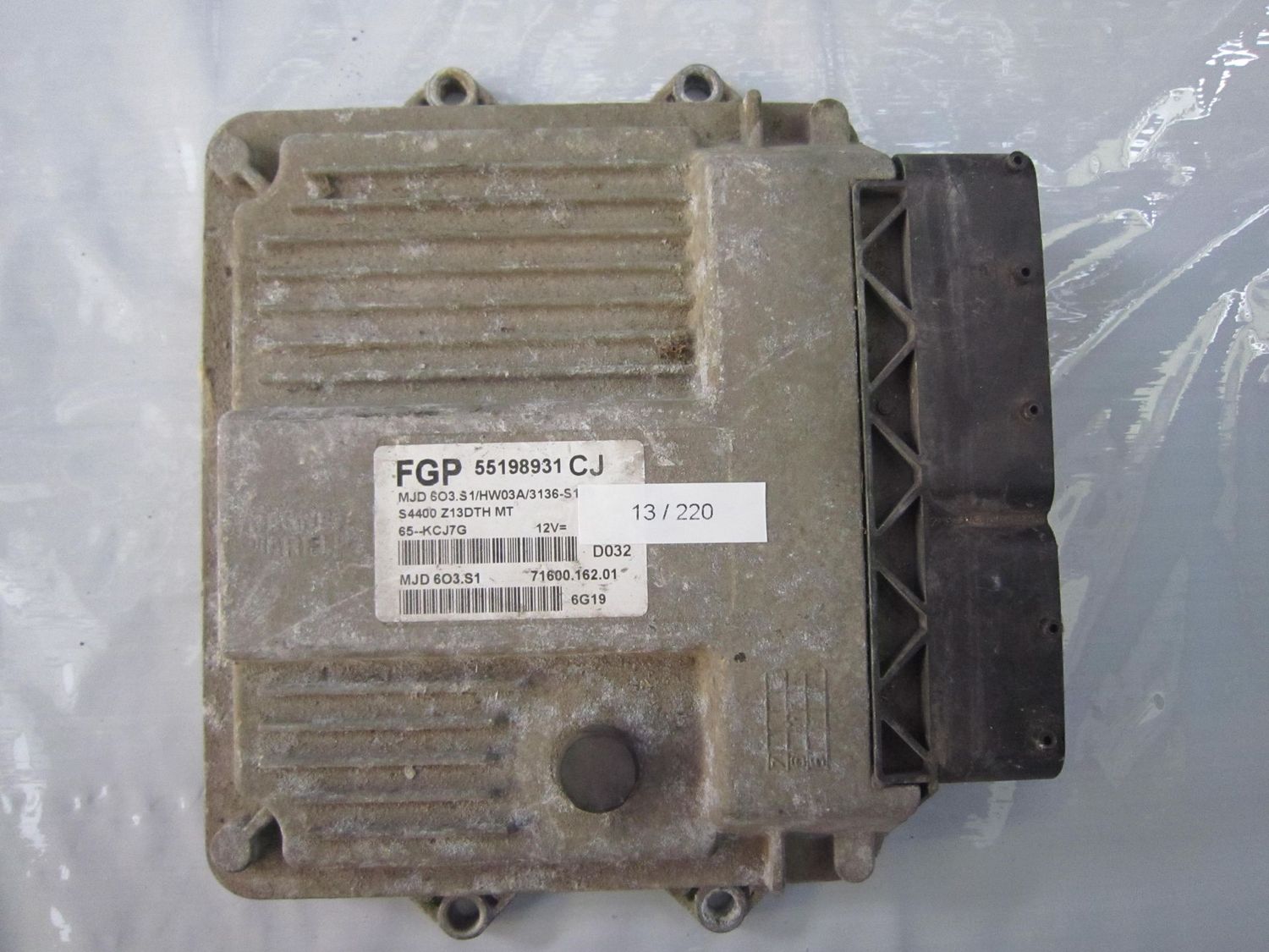 13-220 Centralina Motore Magneti Marelli 55198931 MJD 6O3 S1 S4400 Z13DTJ MT CN 71600.162.02 HW03A/3137-S351 Opel Diesel Corsa 13-220 Centralina Motore Magneti Marelli 55198931 MJD 6O3 S1 S4400 Z13DTJ MT CN 71600.162.02 HW03A/3137-S351 Opel Diesel Corsa