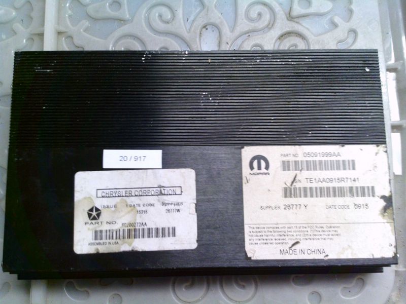 20-917 Amplificatore Audio Chrysler 05091999AA   68200272AA    Jeep  Cherokee