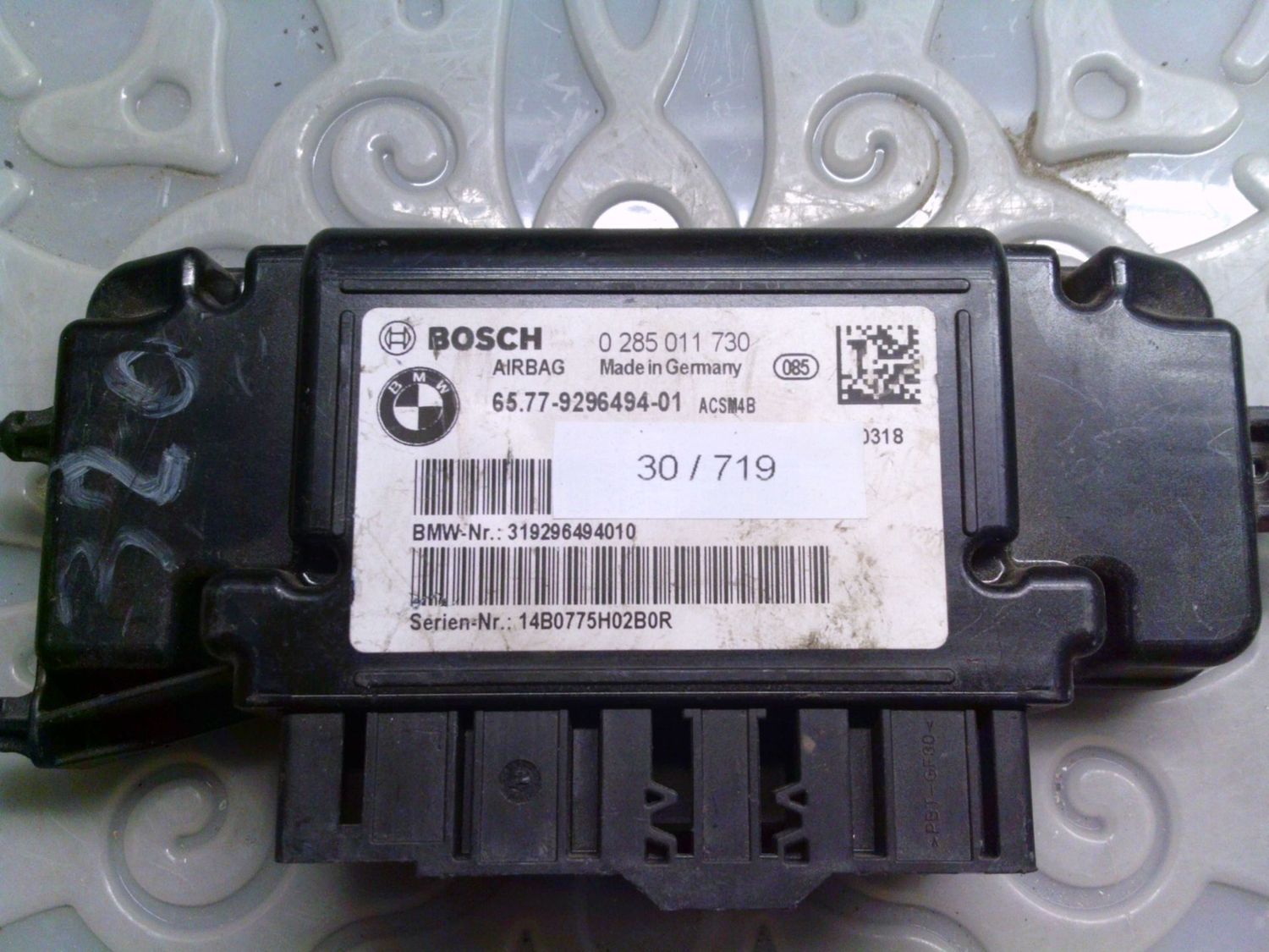 30-719 Centralina Airbag Bosch 0 285 011 730 0285011730 6577-9296494-01 319296494010 Bmw Serie 1 30-719 Centralina Airbag Bosch 0 285 011 730 0285011730 6577-9296494-01 319296494010 Bmw Serie 1